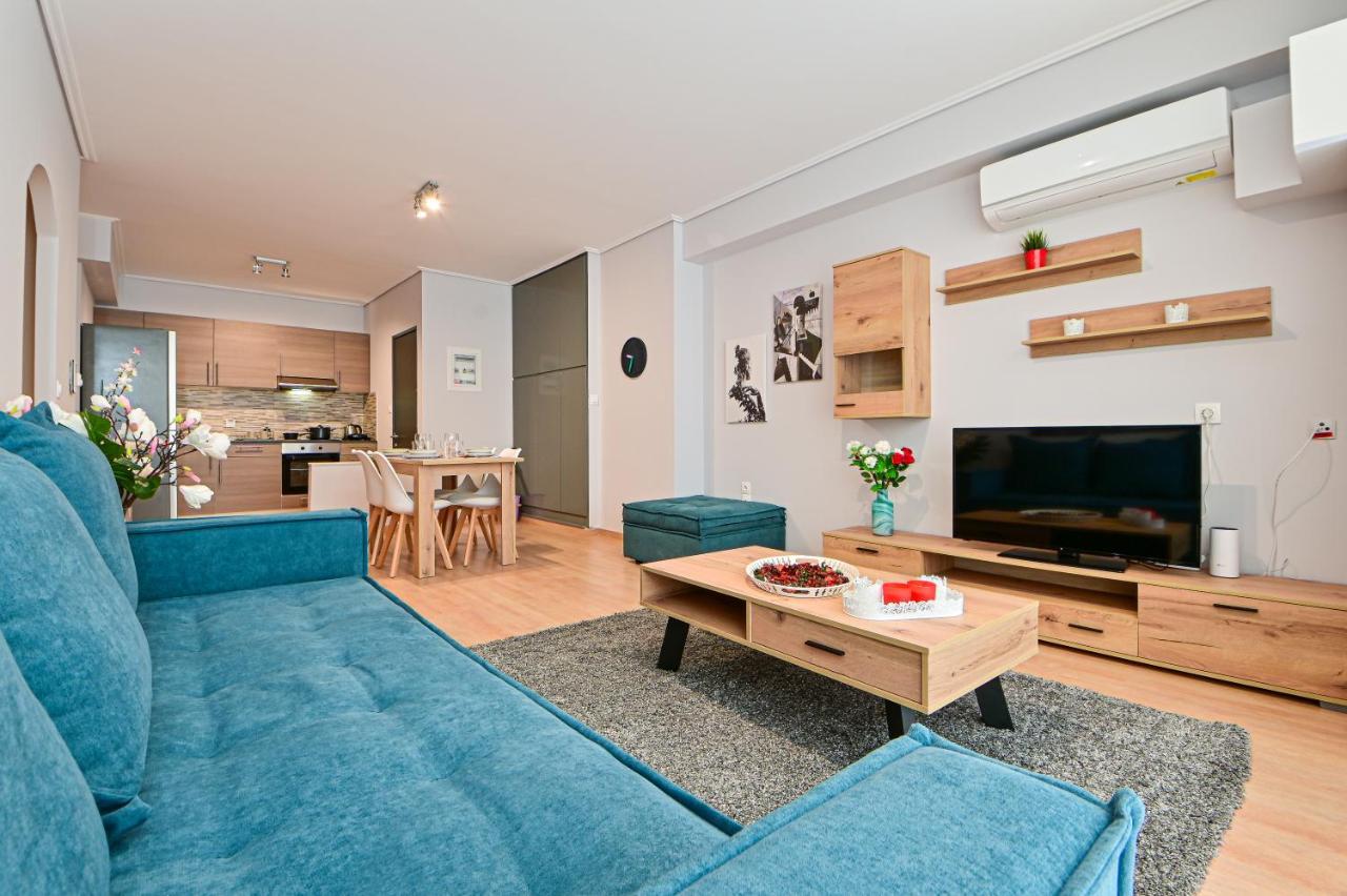 Modern Flat In The Heart Of Port Of Piraeus Apartman Kültér fotó